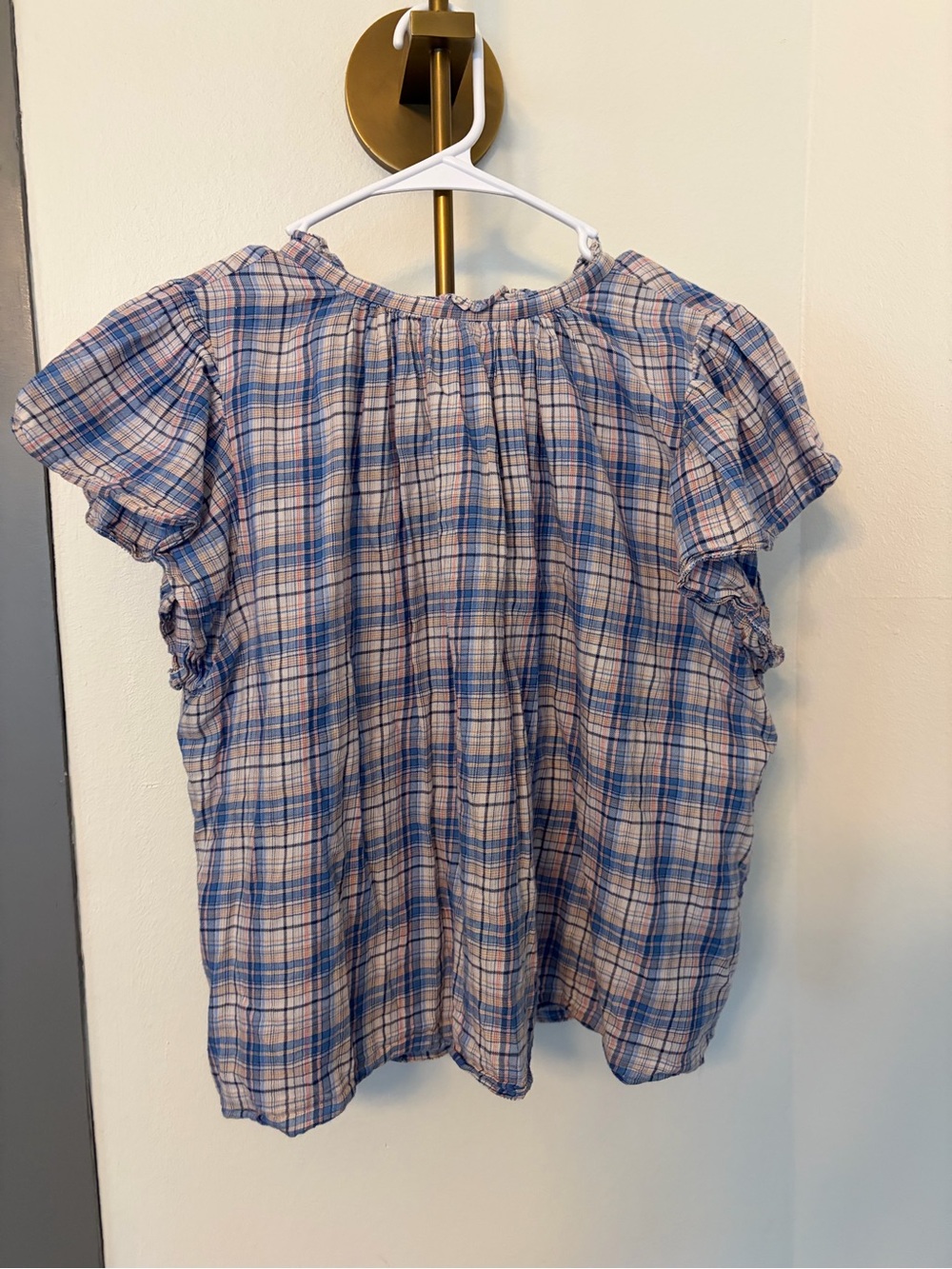 Trovata Blue & Cream Plaid Ruffle Sleeve Top